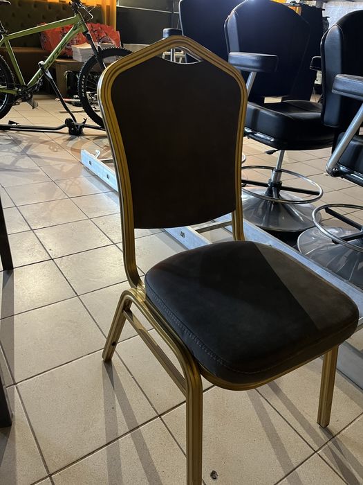 De vanzare mobilier cafenea/baruri