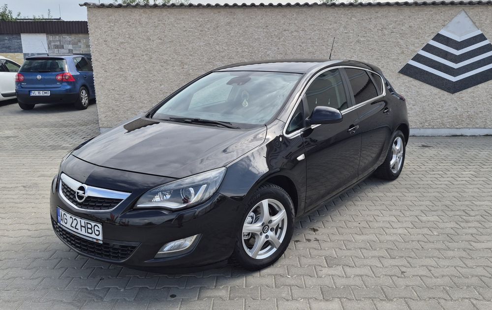 OPEL Astra 2011 — imagine 2