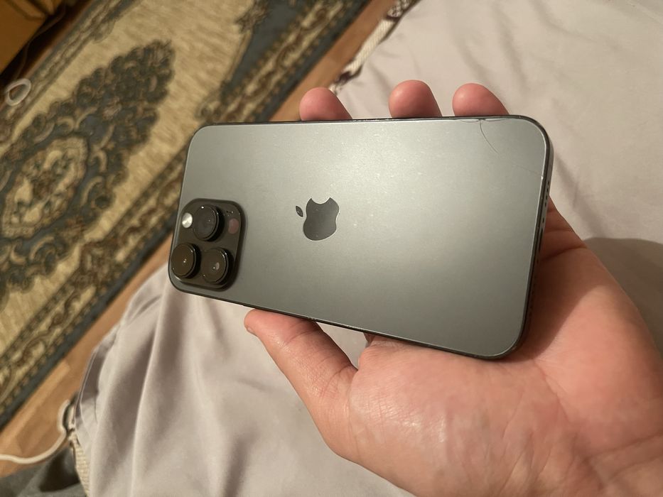 Айфон 14про макс в хорошем состоянии