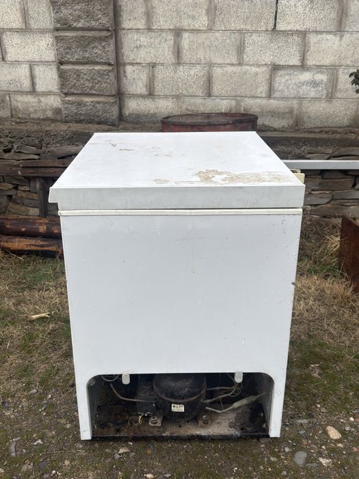 Морозильник продается