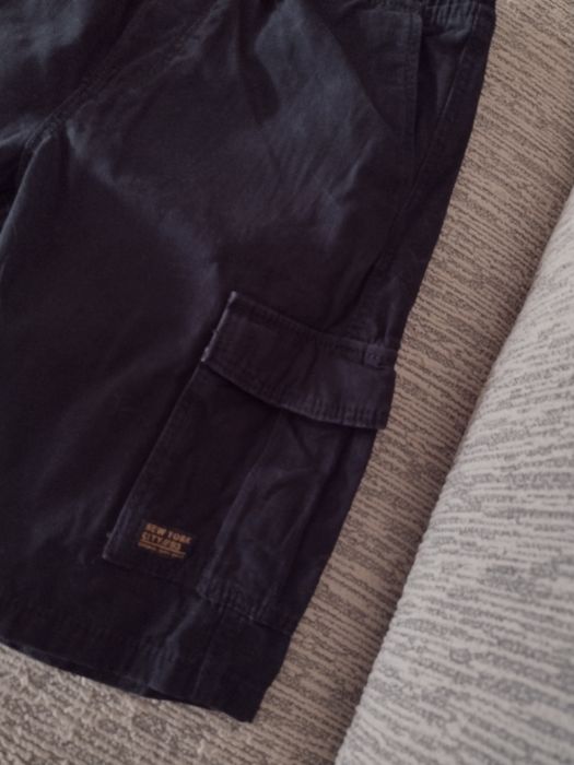 Pantaloni scurti 9-10 ani H&M