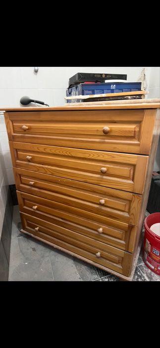 СПЕШНО!Гардероб / скрин / нощни скафчета от естествено дърво