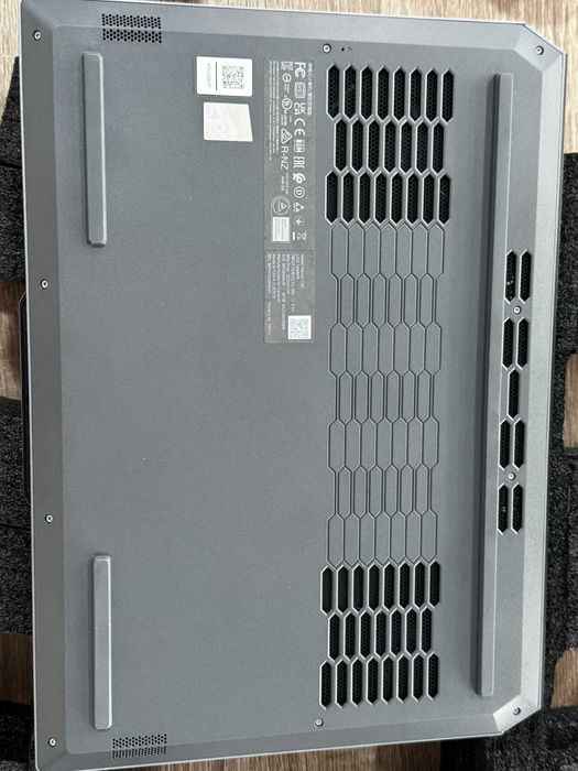 Lenovo LOQ 15ARP9