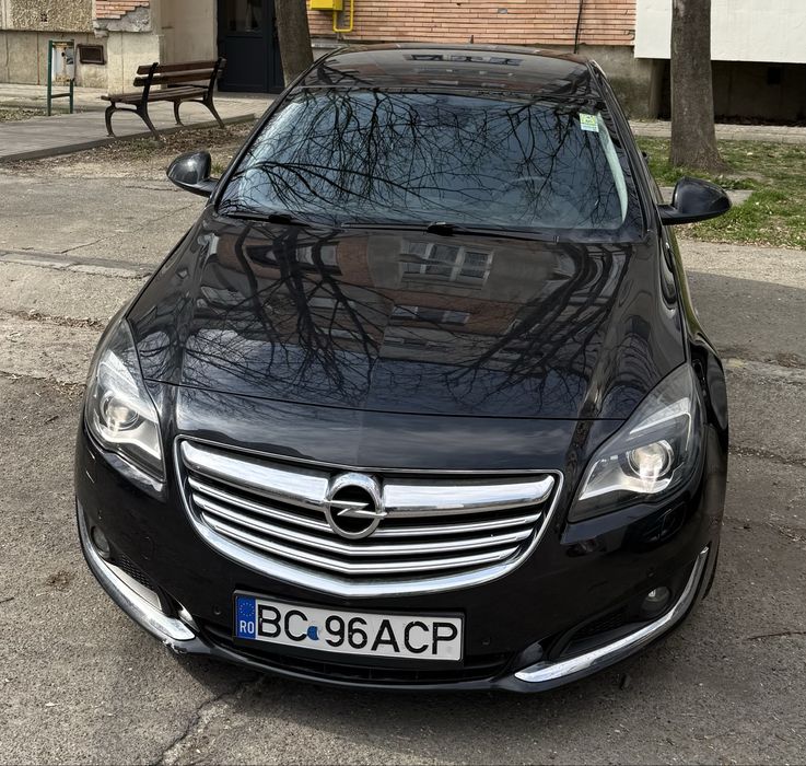 Opel Insignia automată