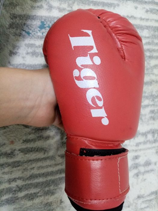 Боксёрские перчатки