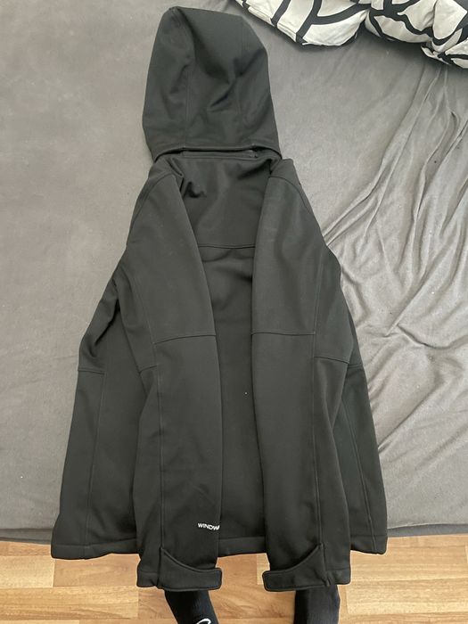 Яке/ветровка The north face