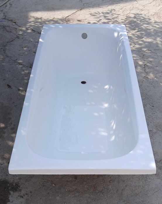 Тош ванна (искуственный камень) сотилади. 175х75х45 см.