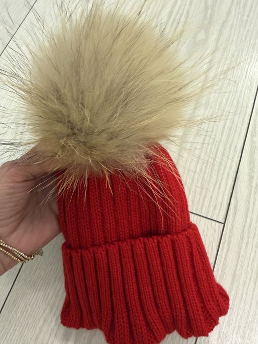 Caciula  cu moț detasabil