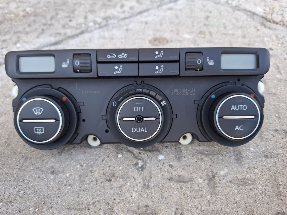 Подлакътник, скоростен лост, управление за климатроник, гумички педали