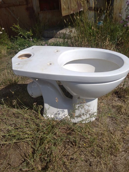 Продам бачёк от унитаза, унитаз