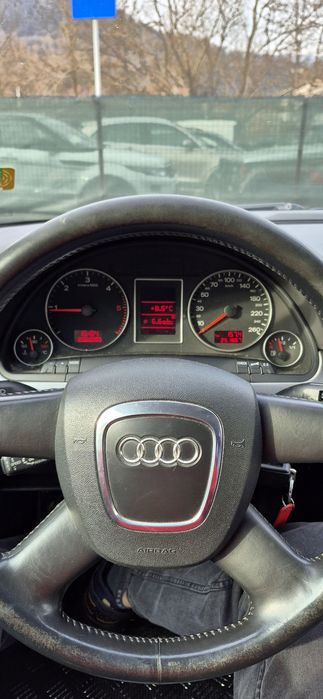 Vind audi 4  2.0  140 cp.2006