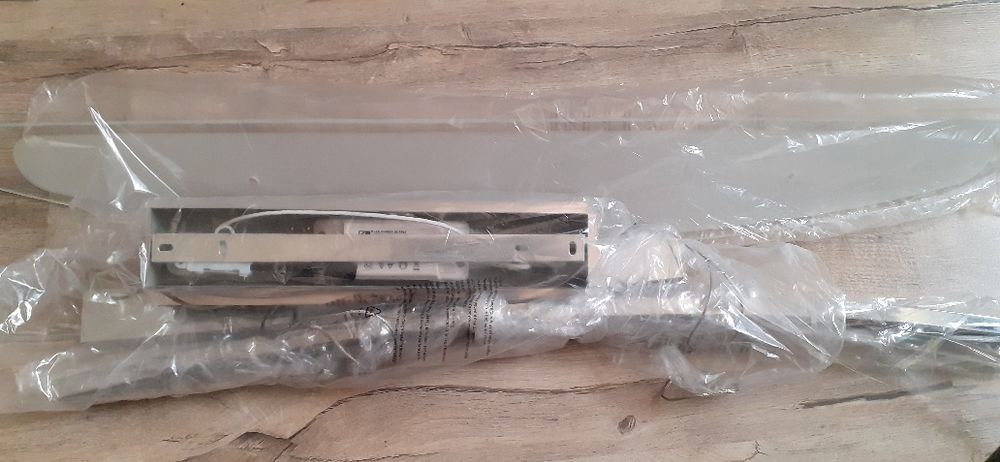 Lustră LED cu înălțime reglabilă ! Produsul este nou!