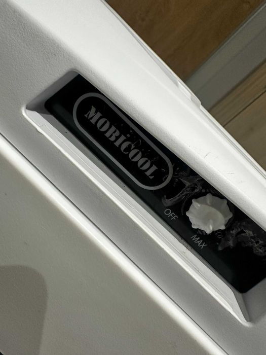 Хладилнa чанта Mobicool - , 29л, 12V-220V студено