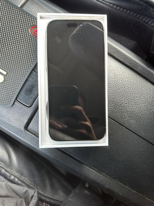 Продам Iphone 15 pro 256 GB