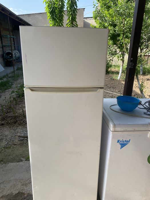 Холодильник vestel