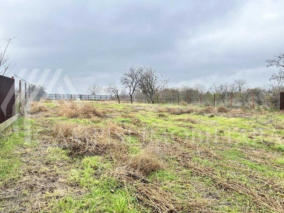 Casa + teren intravilan aprox. 5.000 mp – Crunți, jud. Ialomița