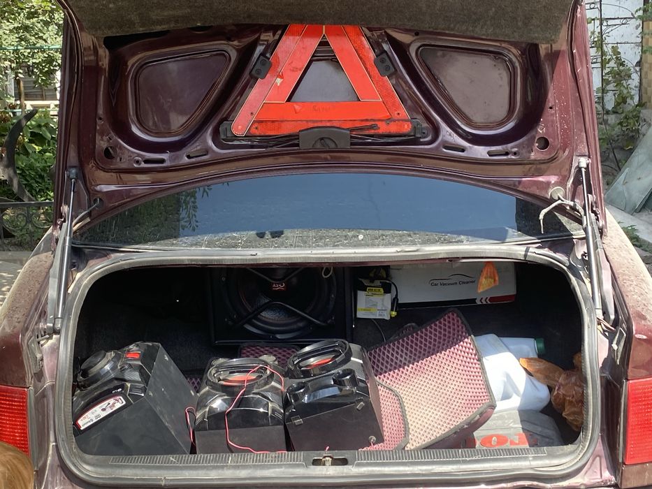 Продам машину ауди  s4 2,6