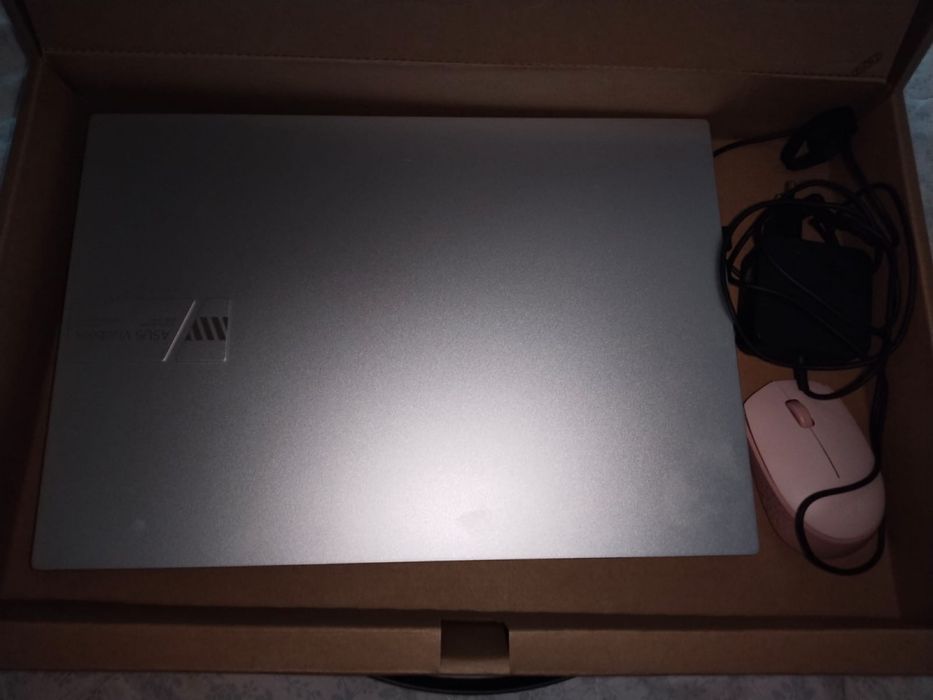 Ноутбук asus vivobook