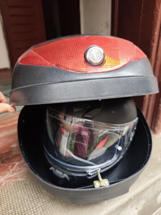 Cască moto NITRO  și cutie portbagaj