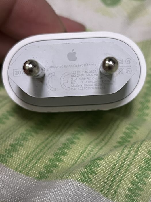 Apple 20W USB-C зарядка