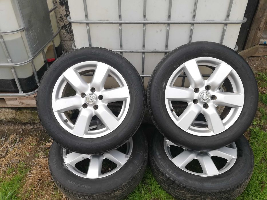 Jenti cu anvelope bune  215/60 R17 96 H   ;235 /45 R17 94 H