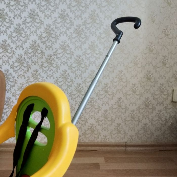 Машинка  каталка трансформер