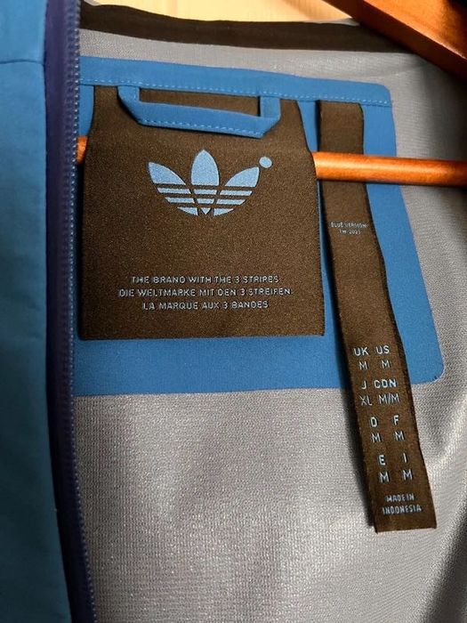 Geaca Adidas Blue Version Montreal albastra – colectie premium