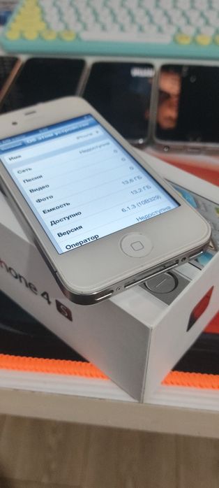 iPhone 4S 32GB iOS 6.1.3 White
