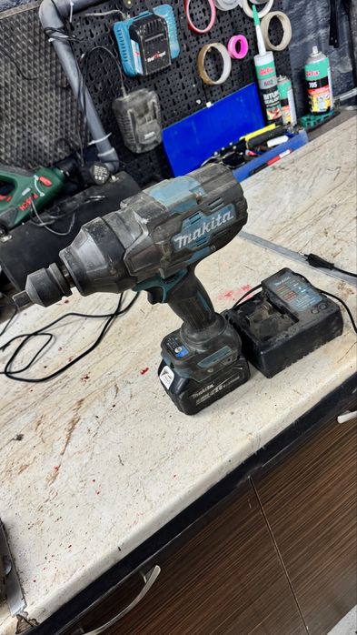 Професионален гайковерт Makita за камиони