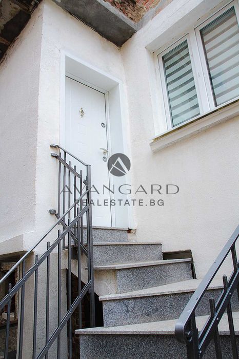 Продава се Етаж от къща в Пловдив, Център - 88 кв.м за 2023 €/кв.м - Снимка #11