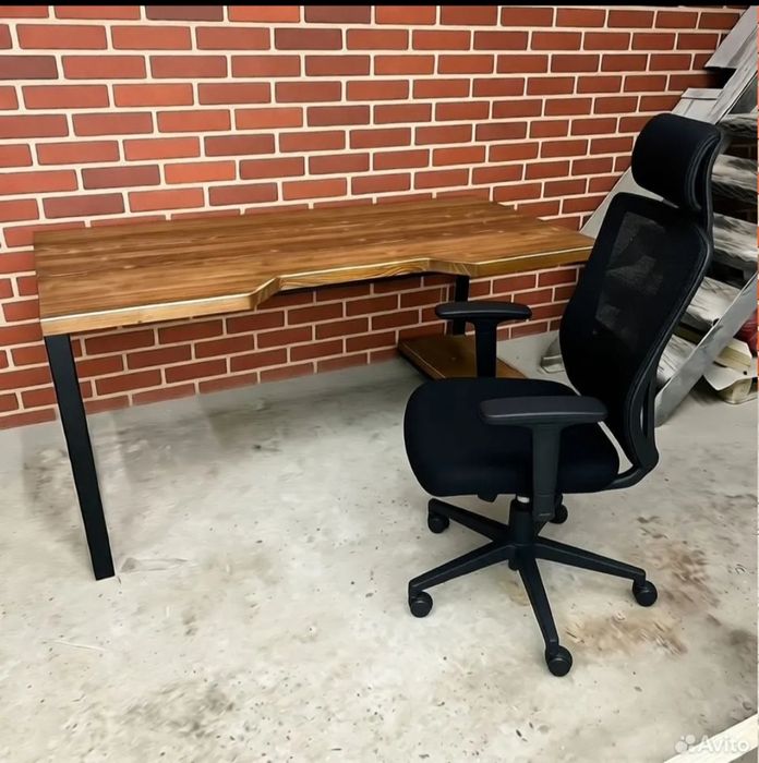 Стол компьютерный