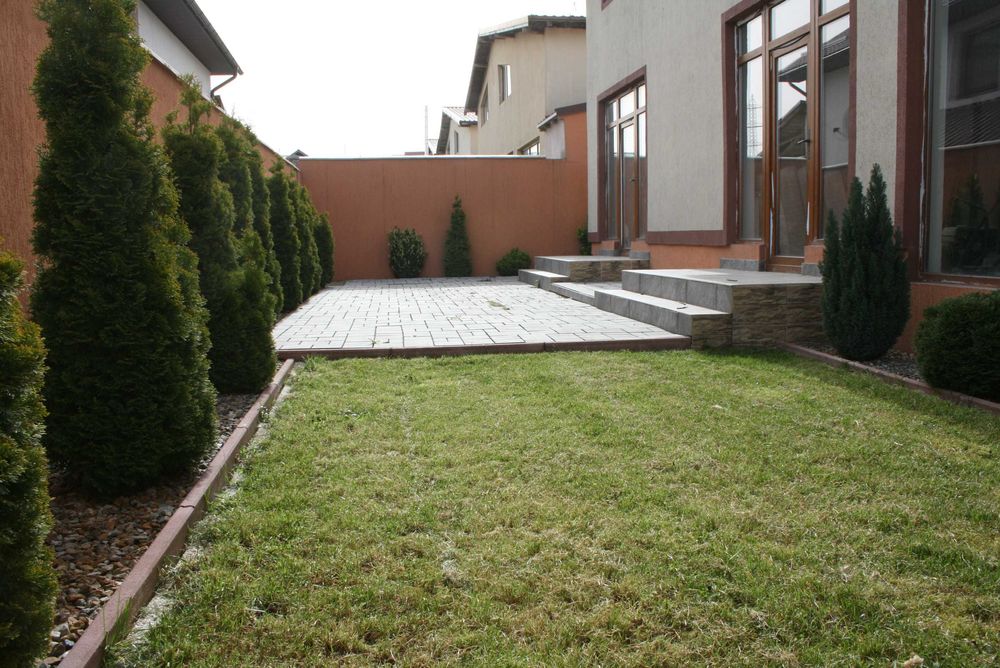 casa-vila  zona anl parc -valea fetii strada bambusului