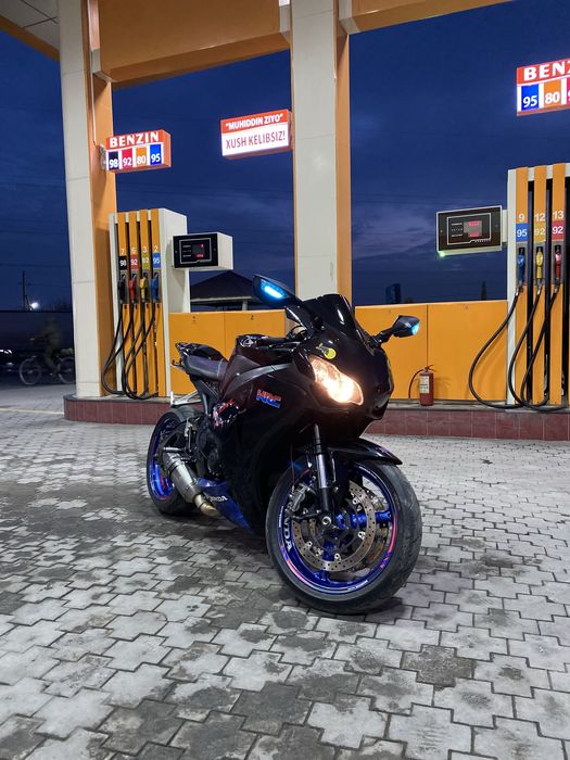 Honda cbr1000rr holati zor