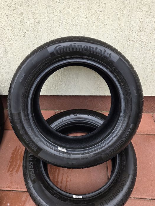 Vând 4 anvelope Continental 195-55r16