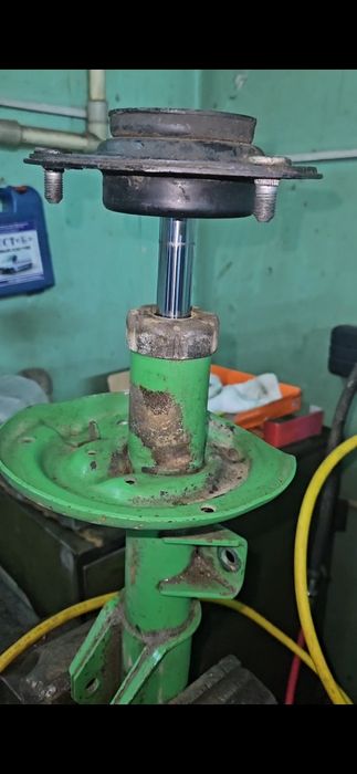 Прокачка амортизаторов