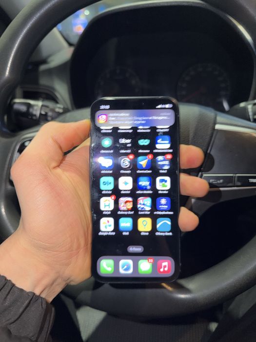 iPhone 12 с коробкой