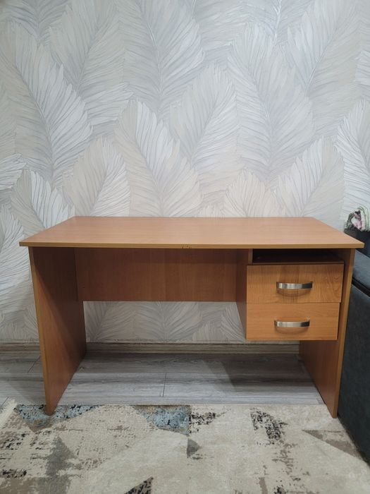 Продается рабочий стол