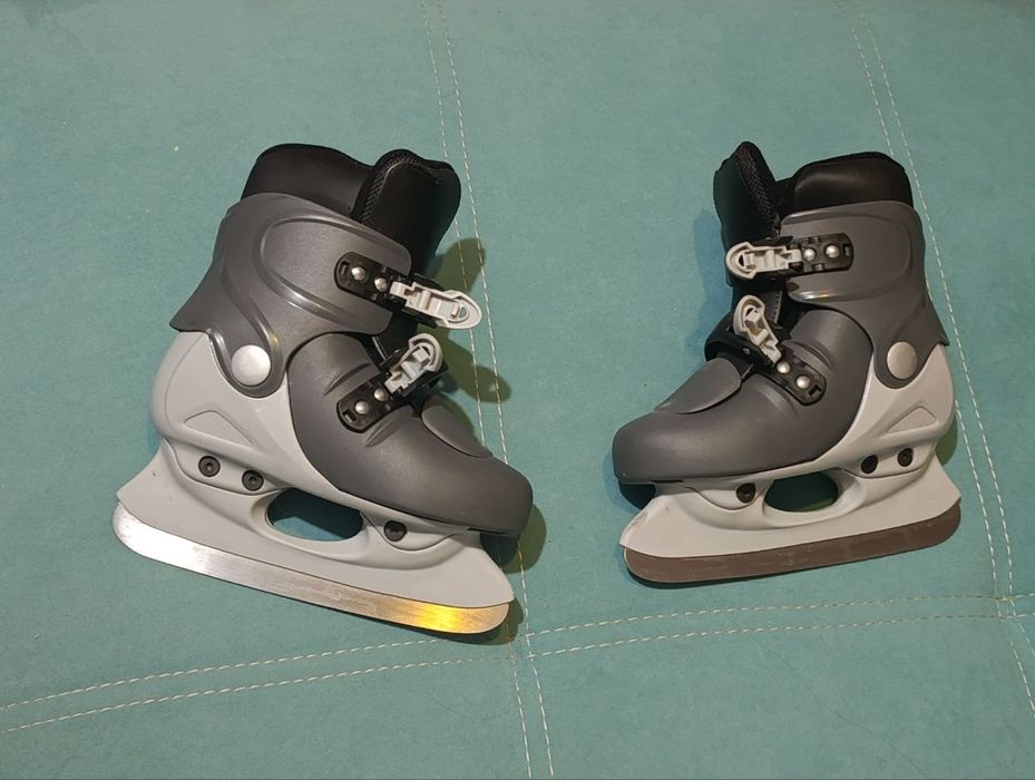 Продам коньки размер 30-33