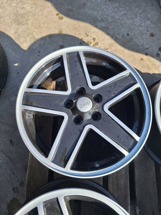 Jante Jeep Compass 6.5x17 et 39 5x114,3 Originale