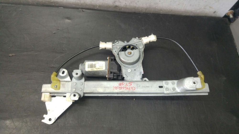 Macara motoras stanga spate nissan qashqai j10 402191a