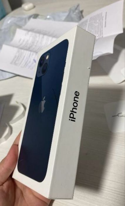 Продам айфон 13 срочно