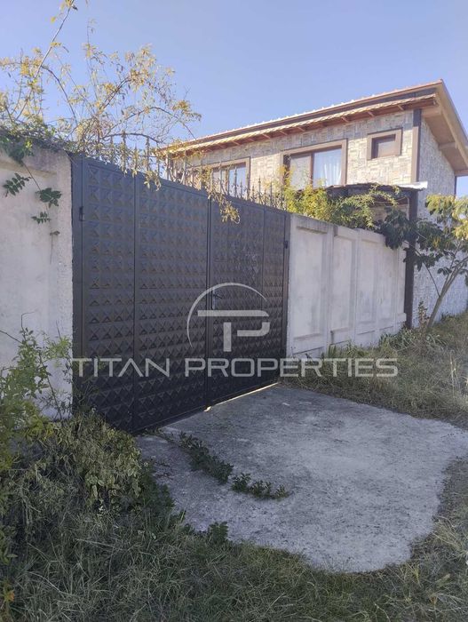 Продава се Къща в с. Горна махала, Област Пловдив - 160 кв.м за 750 €/кв.м - Снимка #11