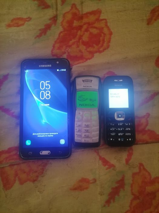 Продаю телефоны самсунг