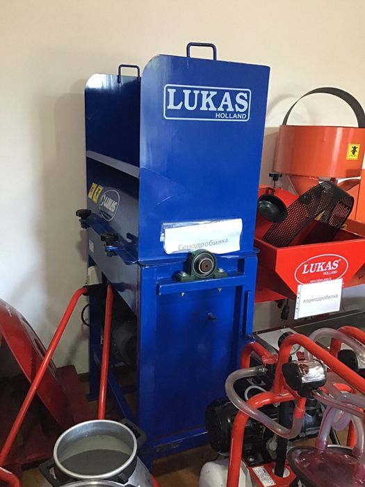 Сенодробилка