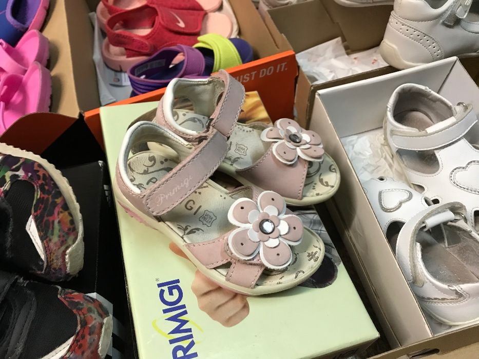 Primigi сандали за момиче 24