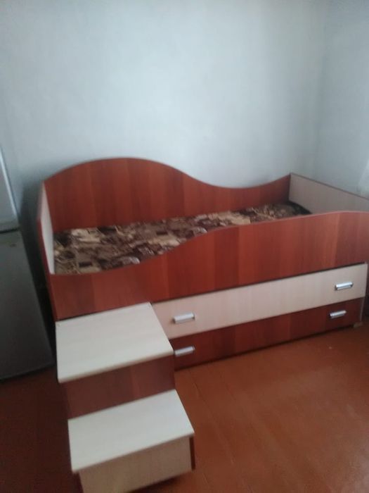 Продам детскую кроватку