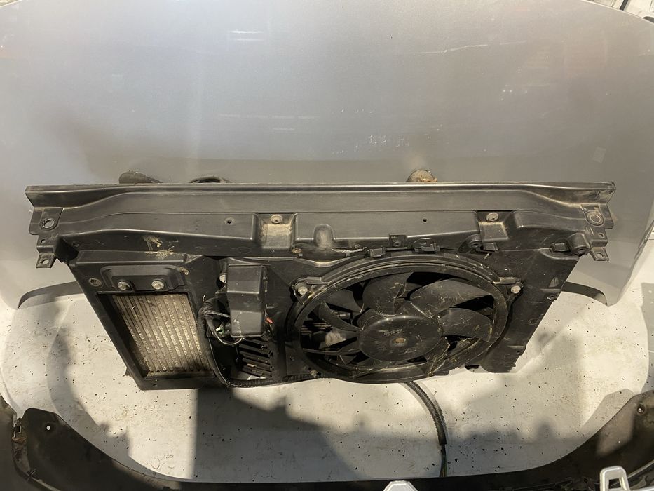 Bara fata completa capota trager complet Peugeot 3008