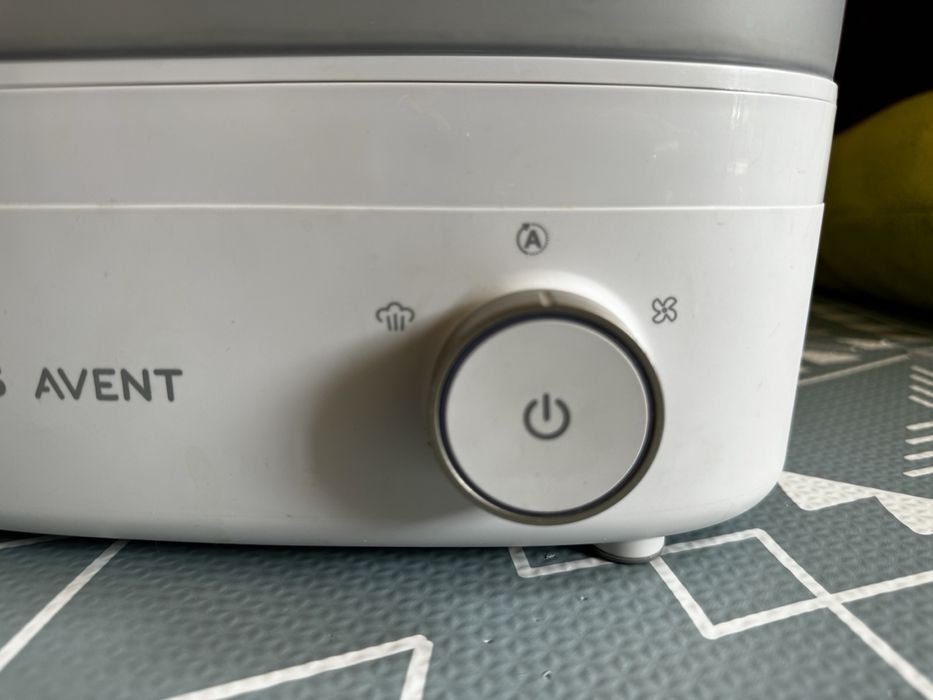 Стерилизатор Philips Avent Premium с функция изсушаване