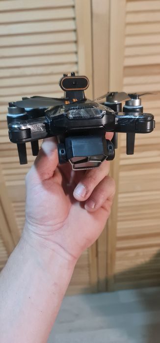 Drona cu camera de filmat