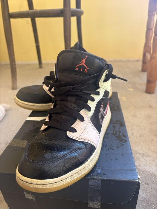 Adidasi Jordan 1